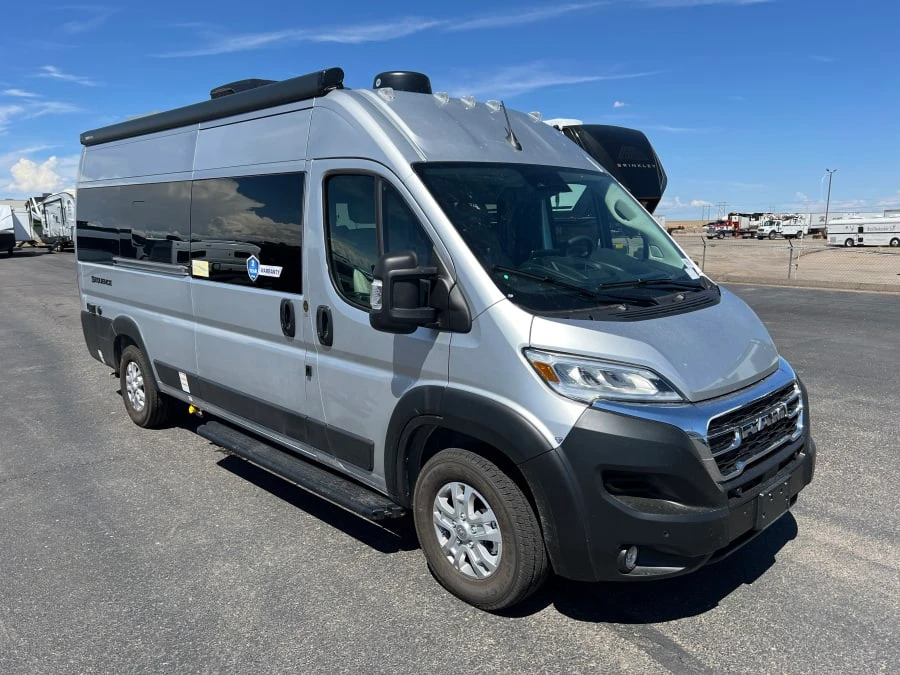 2027 Thor Motor Coach Sequence exterior