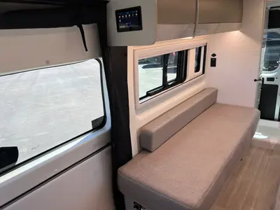 2027 Thor Motor Coach Sequence photo 9