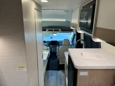 2027 Thor Motor Coach Talavera photo 3