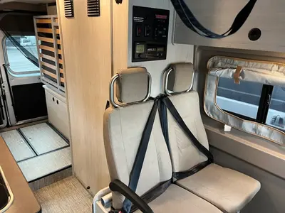2027 Winnebago Solis photo 4