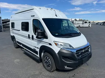 New 2027 Winnebago Solis BUT59P