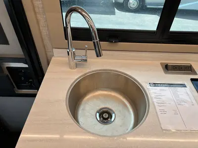 2027 Tiffin Motorhomes Wayfarer photo 14