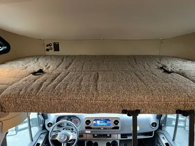 2027 Winnebago View photo 4