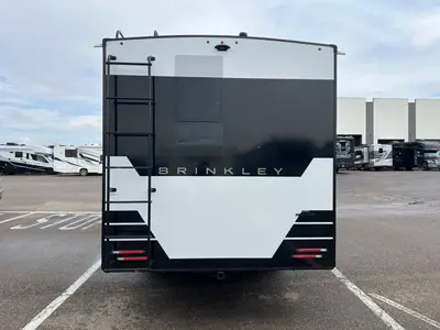 2027 Brinkley Model I photo 26