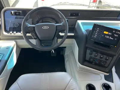 2027 Entegra Coach Vision XL photo 2