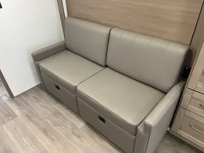 2027 Entegra Coach Odyssey photo 10