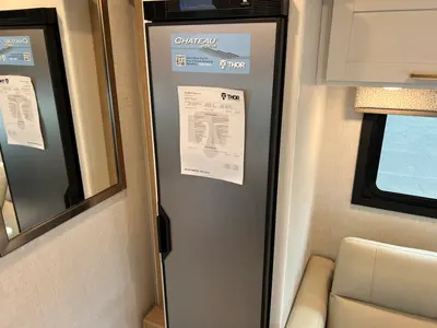 2027 Thor Motor Coach Chateau Sprinter photo 8