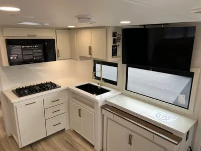 2027 Brinkley Model IX photo 6