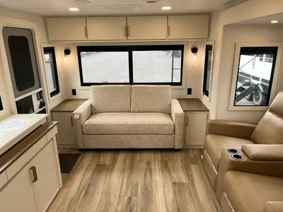2027 Brinkley Model IX photo 2