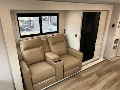 2027 Brinkley Model IX photo 13