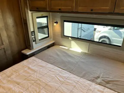 2027 Tiffin Motorhomes Allegro BAY photo 22