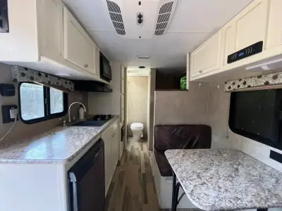 2018 COACHMEN CLIPPER ULTRA-LIGHT photo 3