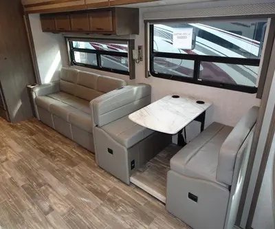 2023 Thor Motor Coach Hurricane photo 6