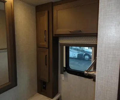 2023 Thor Motor Coach Hurricane photo 28