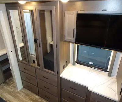 2023 Thor Motor Coach Hurricane photo 26