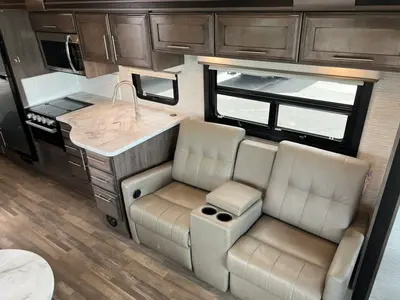 2025 Entegra Coach Vision photo 6