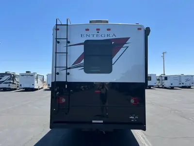 2025 Entegra Coach Vision photo 29