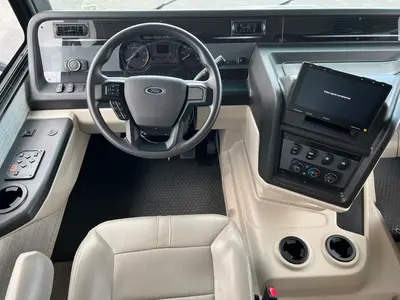 2025 Entegra Coach Vision photo 2