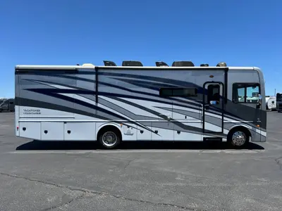 2024 Holiday Rambler Vacationer photo 29