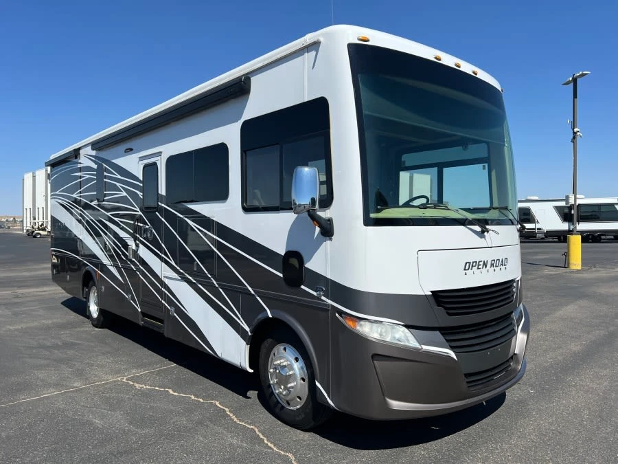 2023 Tiffin Motorhomes Allegro exterior