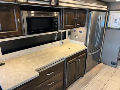 2019 Tiffin Motorhomes Allegro photo 14