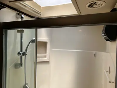 2019 Tiffin Motorhomes Allegro photo 24