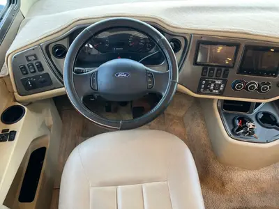 2019 Tiffin Motorhomes Allegro photo 2