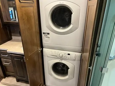 2019 Tiffin Motorhomes Allegro photo 22