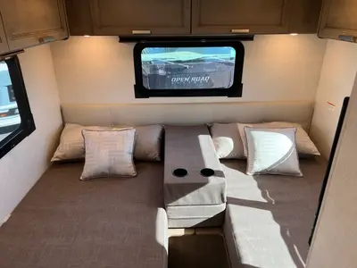 2026 Thor Motor Coach Axis photo 20