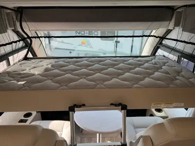 2026 Thor Motor Coach Axis photo 4