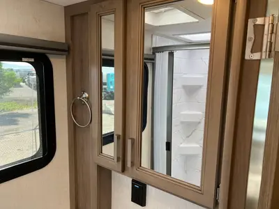 2026 Thor Motor Coach Axis photo 16