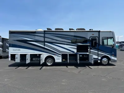 2025 Holiday Rambler Vacationer photo 30