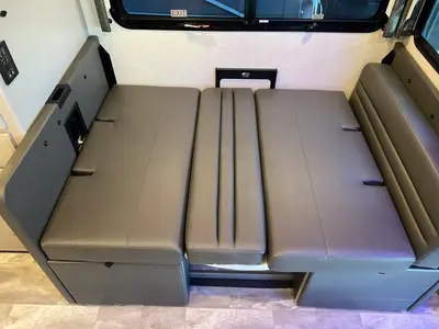 2024 Thor Motor Coach Omni photo 8