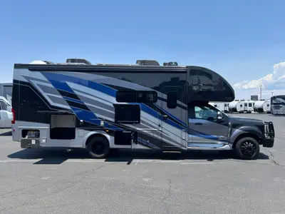 2024 Thor Motor Coach Omni photo 28