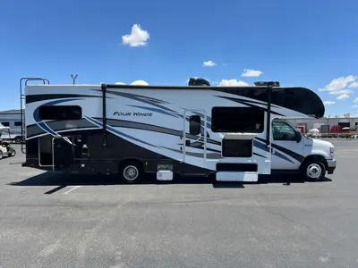 2023 Thor Motor Coach Four Winds photo 29