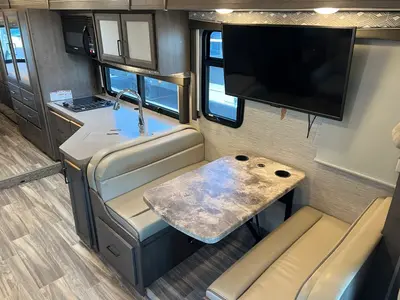2023 Thor Motor Coach Four Winds photo 6