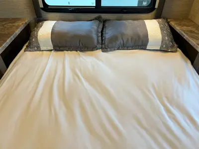 2023 Thor Motor Coach Four Winds photo 25