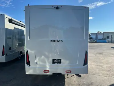 2026 Tiffin Motorhomes Midas photo 27