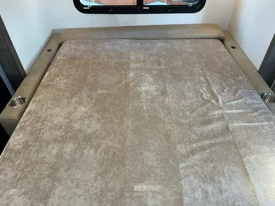2026 Tiffin Motorhomes Midas photo 9