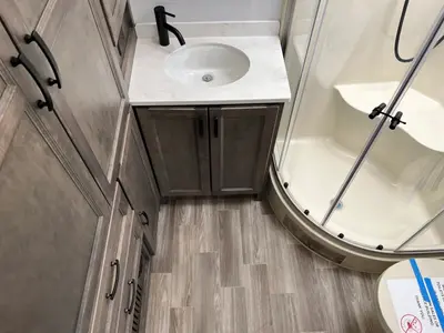 2026 Tiffin Motorhomes Midas photo 19