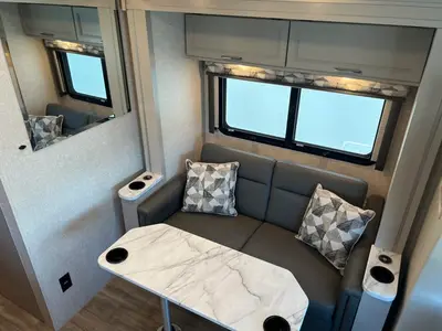 2025 Thor Motor Coach Compass AWD photo 5