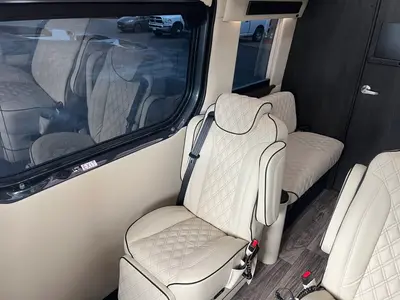 2024 Midwest Automotive Designs Luxe Cruiser photo 8