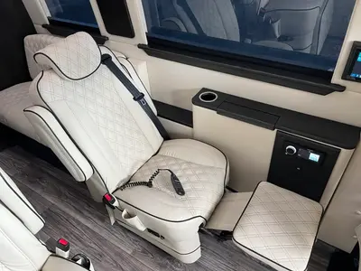 2024 Midwest Automotive Designs Luxe Cruiser photo 7