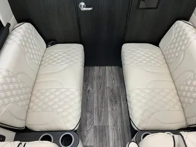 2024 Midwest Automotive Designs Luxe Cruiser photo 10