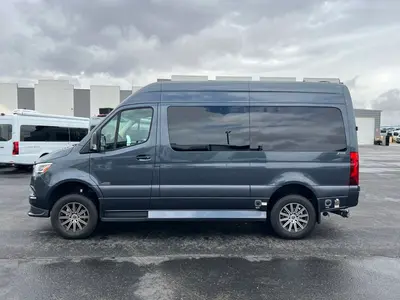 2024 Midwest Automotive Designs Luxe Cruiser photo 19