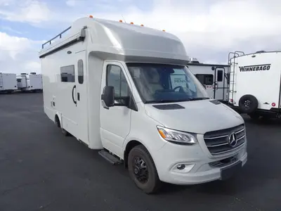 Used 2026 Tiffin Motorhomes Wayfarer 25 XRW