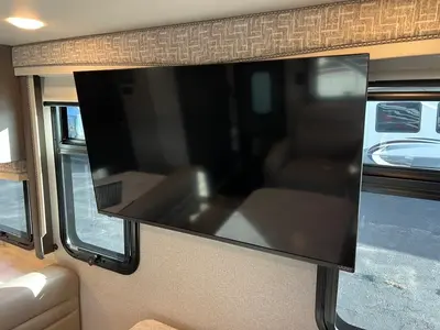 2024 Thor Motor Coach Omni photo 7