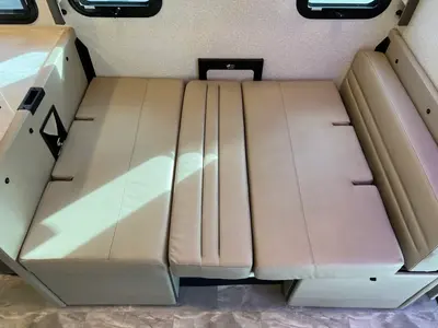 2024 Thor Motor Coach Omni photo 9