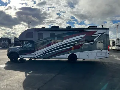 2024 Thor Motor Coach Omni photo 27