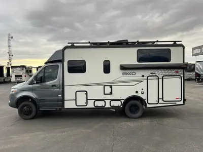 2025 Winnebago Ekko photo 24